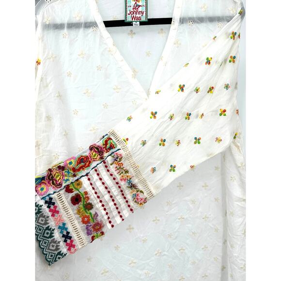 Johnny Was Simple All Over Tunic with Embroidered Cuffs 1X - Picture 4 of 8